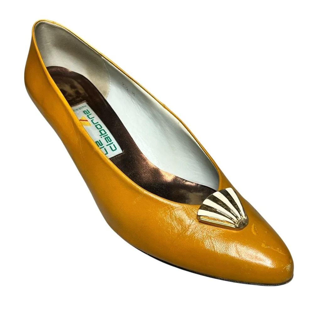 Vtg Mustard Yellow Leather Pumps Sz‎ 9.5 M Art Deco Shell Detail 2.5